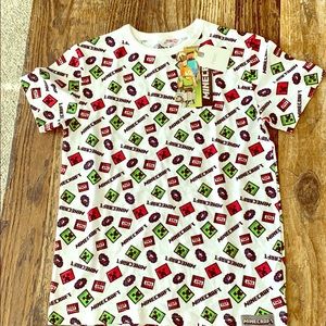 NWT official Minecraft T-Shirt